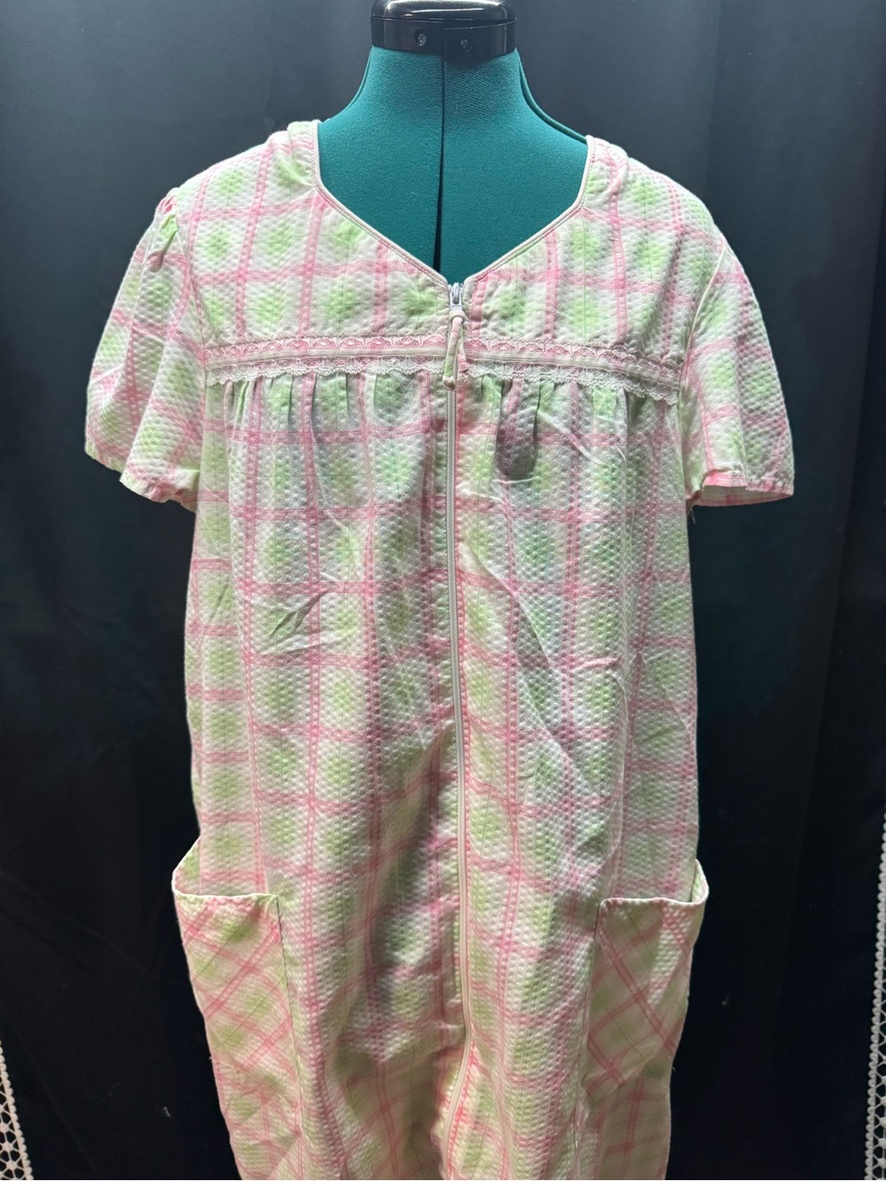 Plaid Zip-Front Nightgown Robe in Pink and Light Green